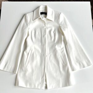New Zara coat made in Spain, lapel collars, padded shoulders gorgeous sleeves